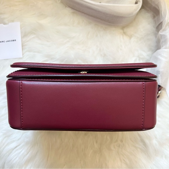 New! MARC JACOBS Insignia Full Flap Logo Crossbody Bag in Pomegranate - Picture 12 of 14